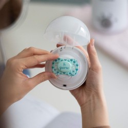 Suavinex Duccio Esterilizador de Chupeta Portátil Branco – Elimina 99% das Bactérias com Luz UV